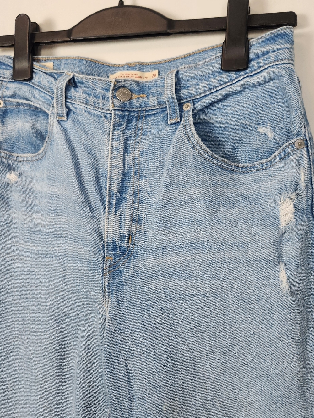 Levi's 70s Flare High Waisted Light Wash Denim Jeans Size 28W Fits Medium Large - Picture 5 of 16